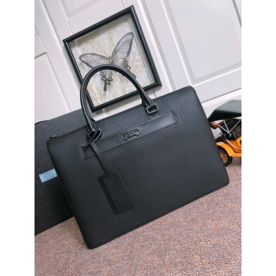 𝐏𝐑𝐀𝐃𝐀 New men's bag 2VG041