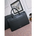 𝐏𝐑𝐀𝐃𝐀 New men's bag 2VG041