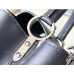 𝐋𝐎𝐔𝐈𝐒 𝐕𝐔𝐈𝐓𝐓𝐎𝐍   M51783