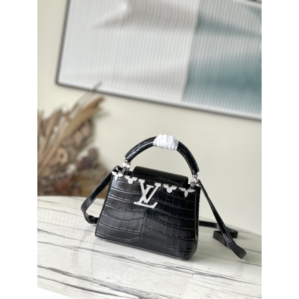 𝐋𝐎𝐔𝐈𝐒 𝐕𝐔𝐈𝐓𝐓𝐎𝐍   M51783