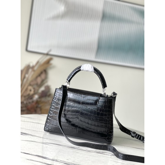 𝐋𝐎𝐔𝐈𝐒 𝐕𝐔𝐈𝐓𝐓𝐎𝐍   M51783