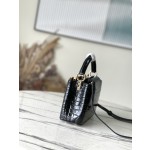 𝐋𝐎𝐔𝐈𝐒 𝐕𝐔𝐈𝐓𝐓𝐎𝐍   M51783