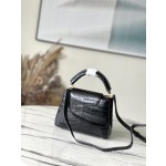 𝐋𝐎𝐔𝐈𝐒 𝐕𝐔𝐈𝐓𝐓𝐎𝐍   M51783