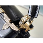 𝐋𝐎𝐔𝐈𝐒 𝐕𝐔𝐈𝐓𝐓𝐎𝐍   M51783