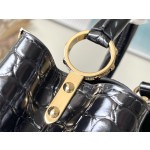 𝐋𝐎𝐔𝐈𝐒 𝐕𝐔𝐈𝐓𝐓𝐎𝐍   M51783