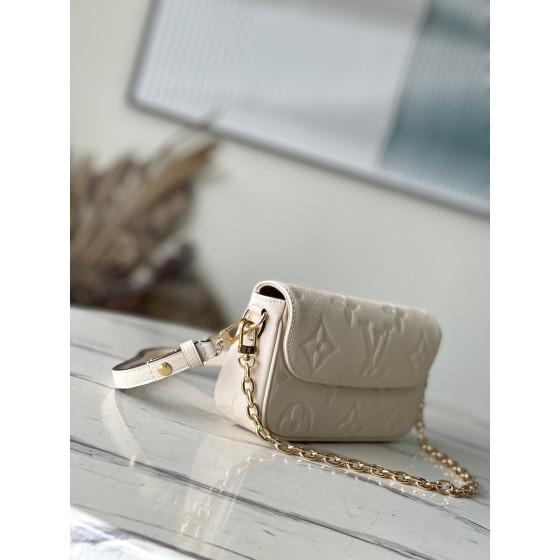 𝐋𝐎𝐔𝐈𝐒 𝐕𝐔𝐈𝐓𝐓𝐎𝐍   M82210 Wallet on Chain Ivy