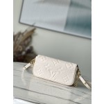 𝐋𝐎𝐔𝐈𝐒 𝐕𝐔𝐈𝐓𝐓𝐎𝐍   M82210 Wallet on Chain Ivy