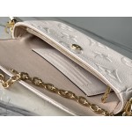 𝐋𝐎𝐔𝐈𝐒 𝐕𝐔𝐈𝐓𝐓𝐎𝐍   M82210 Wallet on Chain Ivy