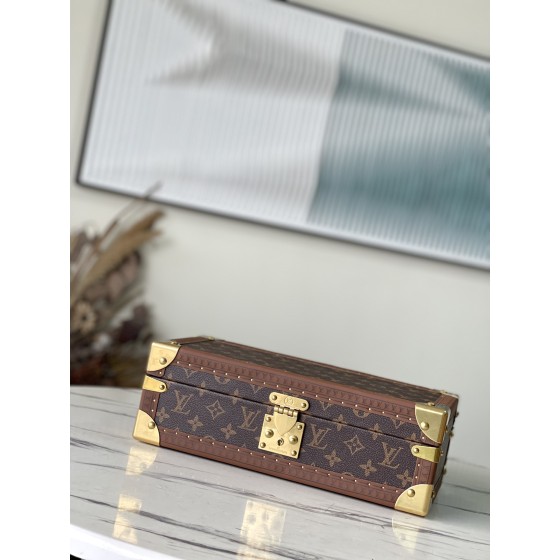 𝐋𝐎𝐔𝐈𝐒 𝐕𝐔𝐈𝐓𝐓𝐎𝐍   M47641