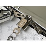 𝐋𝐎𝐔𝐈𝐒 𝐕𝐔𝐈𝐓𝐓𝐎𝐍    M30885