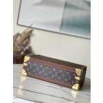 𝐋𝐎𝐔𝐈𝐒 𝐕𝐔𝐈𝐓𝐓𝐎𝐍     M47641