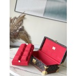 𝐋𝐎𝐔𝐈𝐒 𝐕𝐔𝐈𝐓𝐓𝐎𝐍     M47641