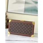 𝐋𝐎𝐔𝐈𝐒 𝐕𝐔𝐈𝐓𝐓𝐎𝐍     M47641