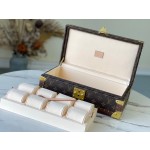 𝐋𝐎𝐔𝐈𝐒 𝐕𝐔𝐈𝐓𝐓𝐎𝐍     M47641