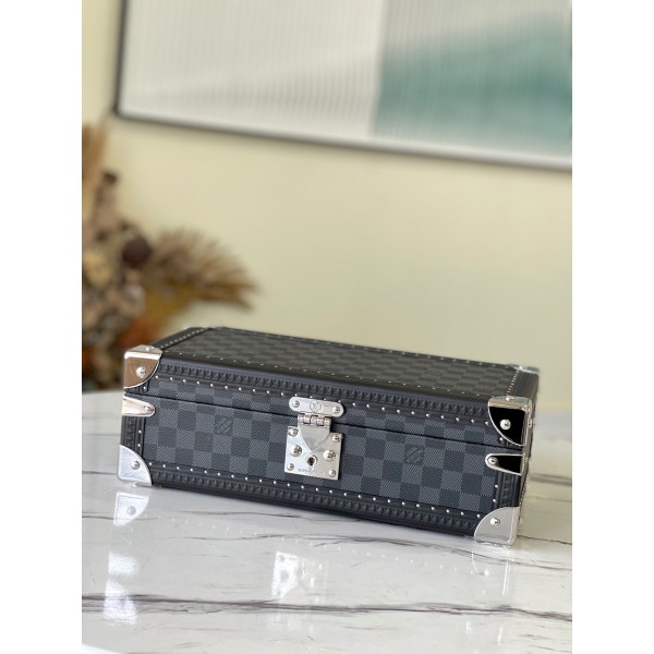 𝐋𝐎𝐔𝐈𝐒 𝐕𝐔𝐈𝐓𝐓𝐎𝐍     N48194