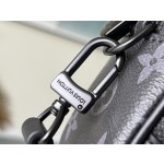 𝐋𝐎𝐔𝐈𝐒 𝐕𝐔𝐈𝐓𝐓𝐎𝐍     M82076