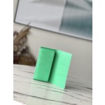 𝐋𝐎𝐔𝐈𝐒 𝐕𝐔𝐈𝐓𝐓𝐎𝐍   M82011