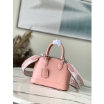 𝐋𝐎𝐔𝐈𝐒 𝐕𝐔𝐈𝐓𝐓𝐎𝐍    M21682