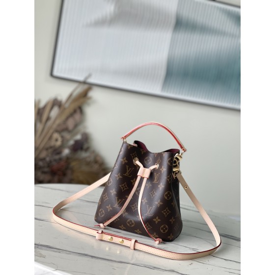 𝐋𝐎𝐔𝐈𝐒 𝐕𝐔𝐈𝐓𝐓𝐎𝐍     M46581