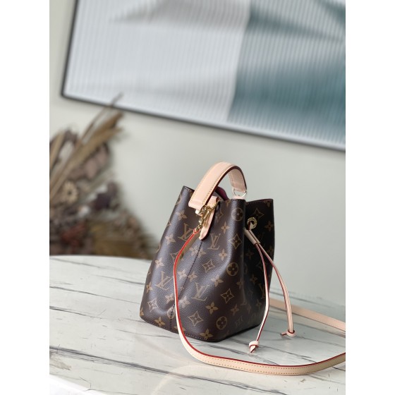 𝐋𝐎𝐔𝐈𝐒 𝐕𝐔𝐈𝐓𝐓𝐎𝐍     M46581