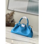 𝐋𝐎𝐔𝐈𝐒 𝐕𝐔𝐈𝐓𝐓𝐎𝐍    M22325