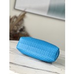 𝐋𝐎𝐔𝐈𝐒 𝐕𝐔𝐈𝐓𝐓𝐎𝐍    M22325