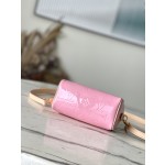 𝐋𝐎𝐔𝐈𝐒 𝐕𝐔𝐈𝐓𝐓𝐎𝐍      M81879