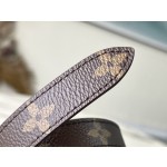 𝐋𝐎𝐔𝐈𝐒 𝐕𝐔𝐈𝐓𝐓𝐎𝐍     J14102