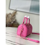 𝐋𝐎𝐔𝐈𝐒 𝐕𝐔𝐈𝐓𝐓𝐎𝐍    M22596