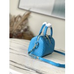 𝐋𝐎𝐔𝐈𝐒 𝐕𝐔𝐈𝐓𝐓𝐎𝐍    M22596