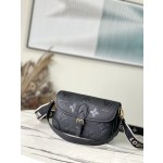 𝐋𝐎𝐔𝐈𝐒 𝐕𝐔𝐈𝐓𝐓𝐎𝐍   M46386