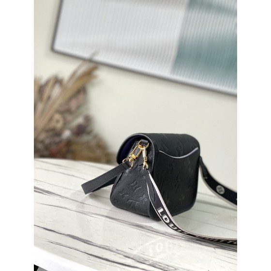 𝐋𝐎𝐔𝐈𝐒 𝐕𝐔𝐈𝐓𝐓𝐎𝐍   M46386