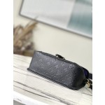 𝐋𝐎𝐔𝐈𝐒 𝐕𝐔𝐈𝐓𝐓𝐎𝐍   M46386