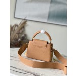 𝐋𝐎𝐔𝐈𝐒 𝐕𝐔𝐈𝐓𝐓𝐎𝐍     M21652