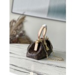 𝐋𝐎𝐔𝐈𝐒 𝐕𝐔𝐈𝐓𝐓𝐎𝐍    M46544