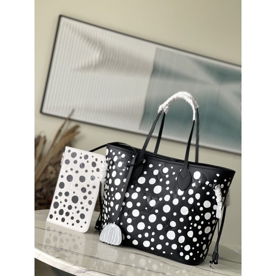 𝐋𝐎𝐔𝐈𝐒 𝐕𝐔𝐈𝐓𝐓𝐎𝐍    M46390