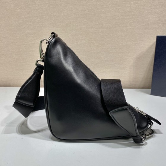 𝐏𝐑𝐀𝐃𝐀 Triangle Crossbody Bag 1BH190