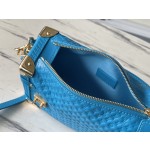 𝐋𝐎𝐔𝐈𝐒 𝐕𝐔𝐈𝐓𝐓𝐎𝐍   M46358