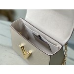 𝐋𝐎𝐔𝐈𝐒 𝐕𝐔𝐈𝐓𝐓𝐎𝐍   M21112