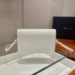 𝐏𝐑𝐀𝐃𝐀 Crossbody bag 1BP020