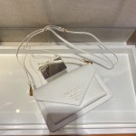 𝐏𝐑𝐀𝐃𝐀 Crossbody bag 1BP020