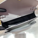 𝐏𝐑𝐀𝐃𝐀 Crossbody bag 1BP020