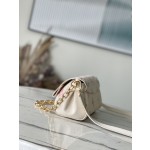 𝐋𝐎𝐔𝐈𝐒 𝐕𝐔𝐈𝐓𝐓𝐎𝐍    M46393