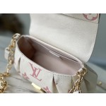 𝐋𝐎𝐔𝐈𝐒 𝐕𝐔𝐈𝐓𝐓𝐎𝐍    M46393