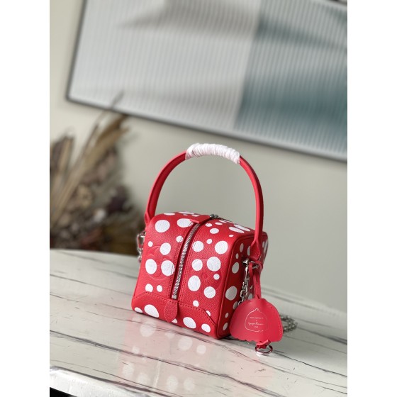 𝐋𝐎𝐔𝐈𝐒 𝐕𝐔𝐈𝐓𝐓𝐎𝐍    M21779