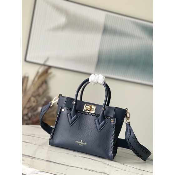 𝐋𝐎𝐔𝐈𝐒 𝐕𝐔𝐈𝐓𝐓𝐎𝐍     M21585