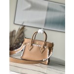 𝐋𝐎𝐔𝐈𝐒 𝐕𝐔𝐈𝐓𝐓𝐎𝐍     M21585