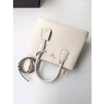 𝐏𝐑𝐀𝐃𝐀 1BA232 Handbag
