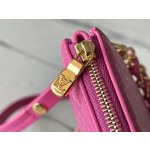 𝐋𝐎𝐔𝐈𝐒 𝐕𝐔𝐈𝐓𝐓𝐎𝐍    M82232