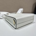 𝐏𝐑𝐀𝐃𝐀 Small size tote bag 1BA333